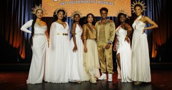 Die Cast des neuen Disney Musicals HERCULES in Hamburg (Foto: Morris Mac Matzen/Stage Entertainment)